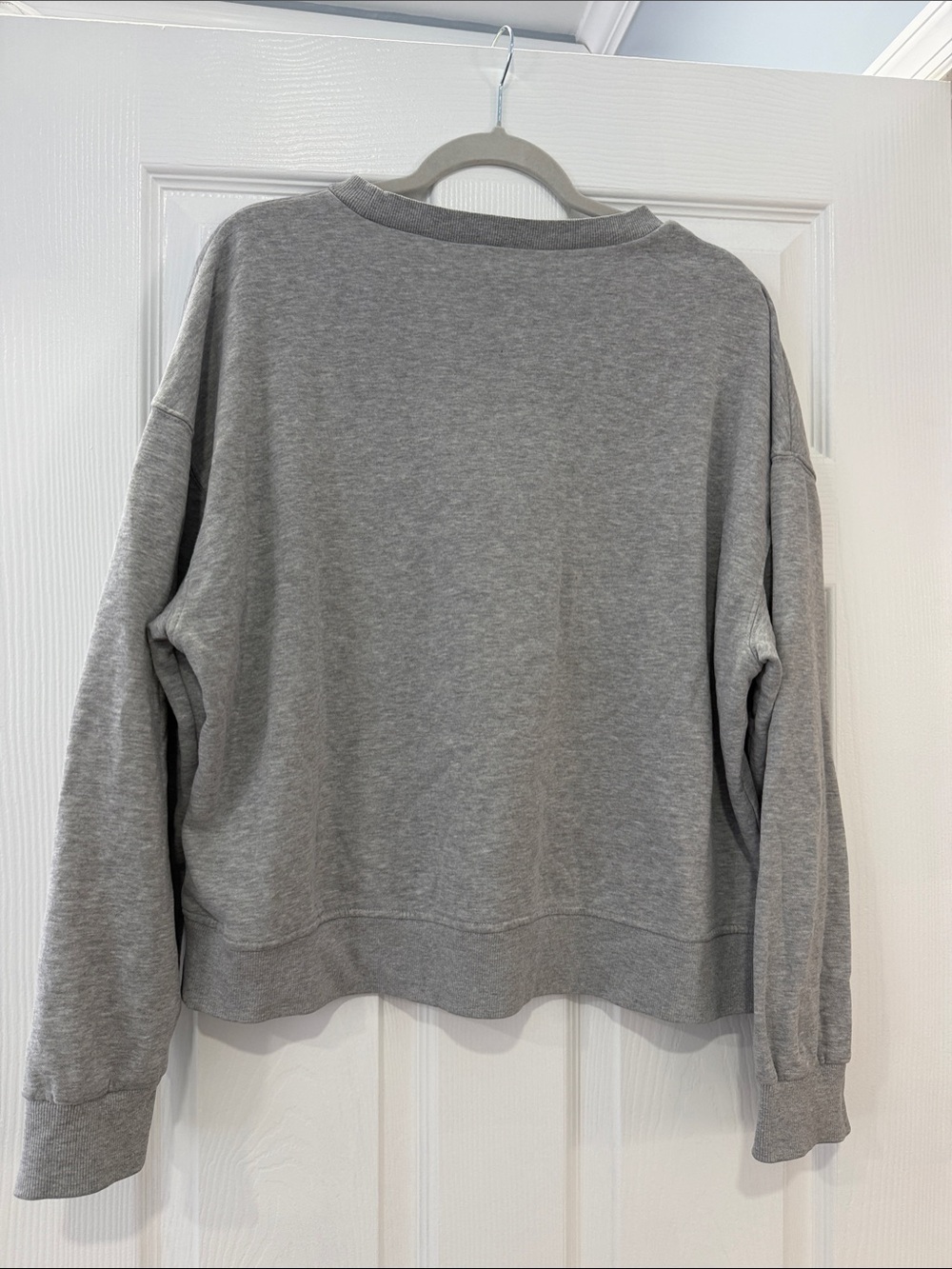 H&M Gray oversized size M
Sweater